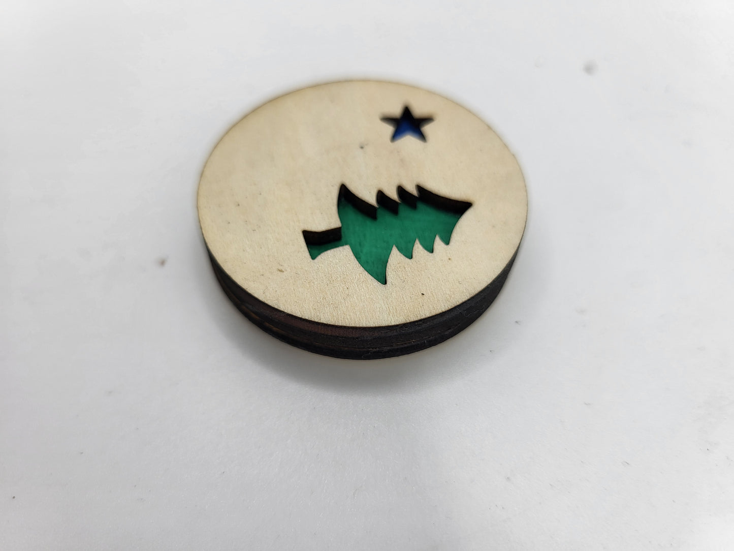 Maine Flag magnet