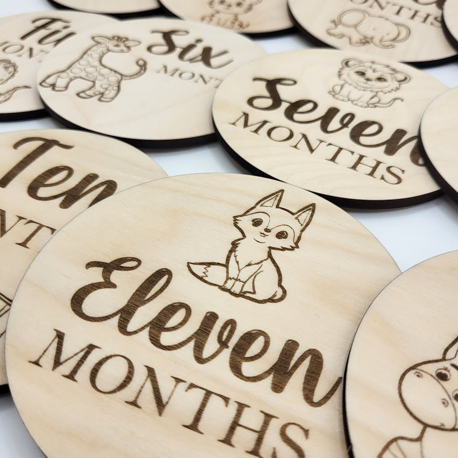 Baby Milestone Month Set Round