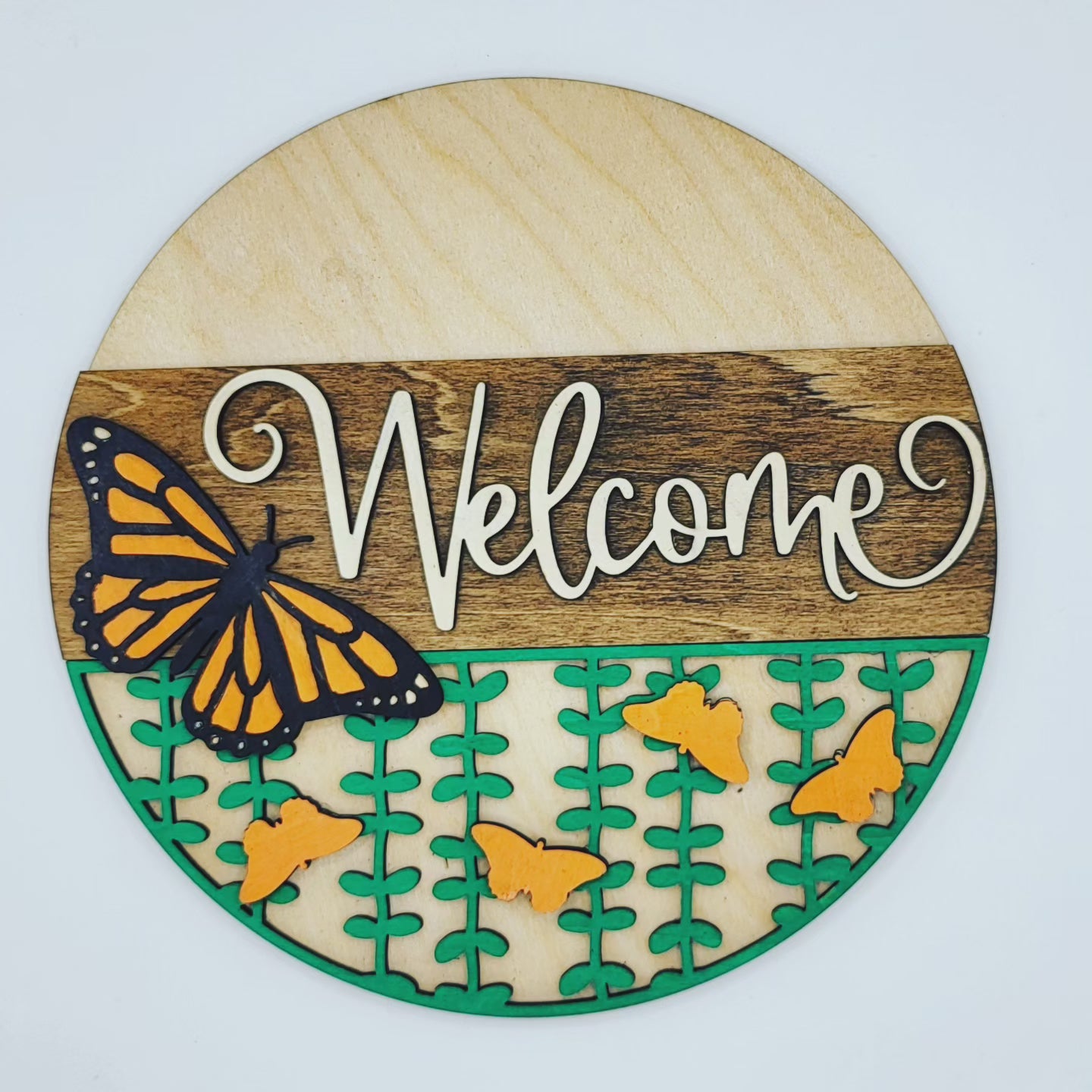 Monarch Butterfly 8" Round
