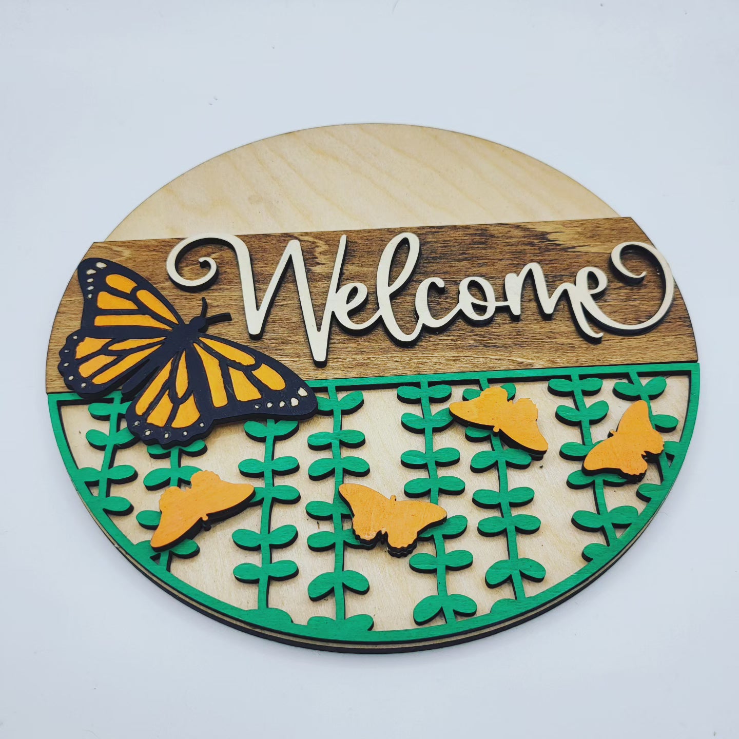 Monarch Butterfly 8" Round