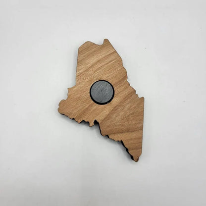 Maine Flag in State Magnet